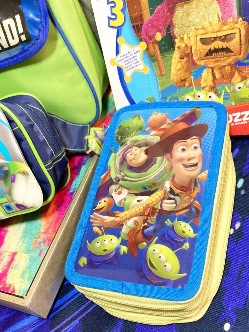 VINTAGE DISNEY TOY STORY BAG LOT WITH PUZZLE